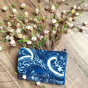 💐Tri-fold Wallett by Vera Bradley